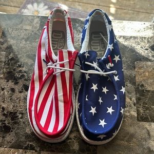 Hey dude Wally patriotic size 10 men